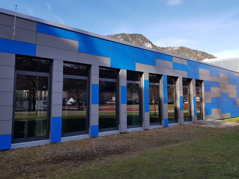 Sporthalle am Stadtrand